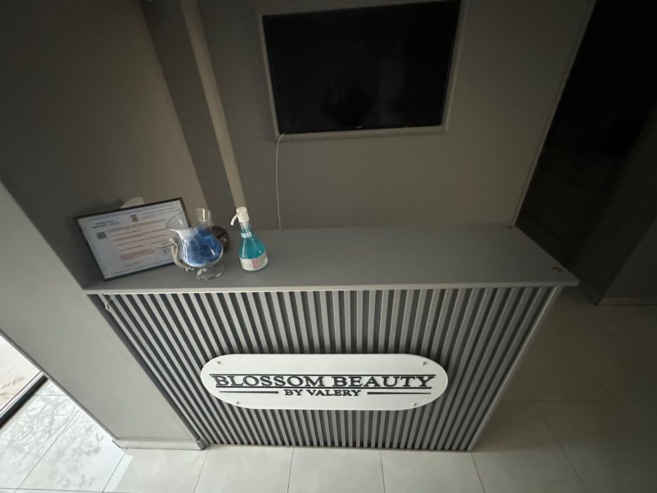 Vând recepție salon