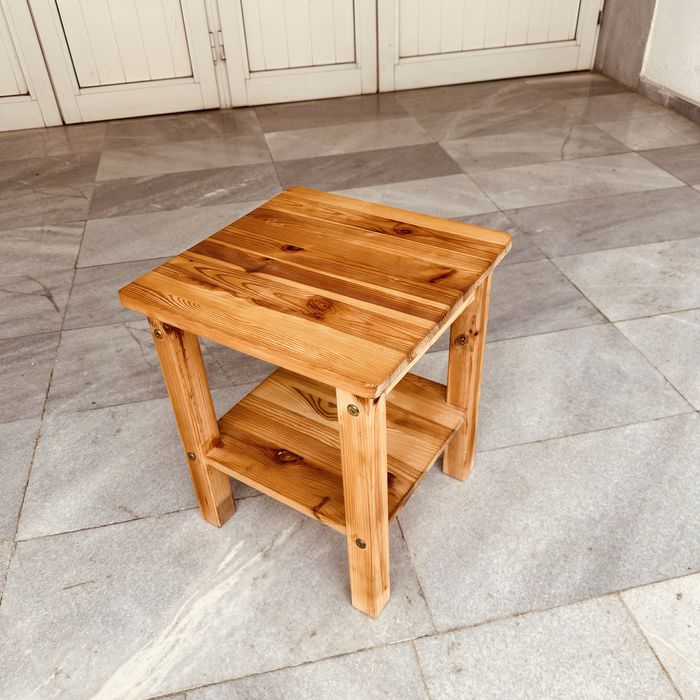 Масичка от масивно дърво, внесена от Швеция