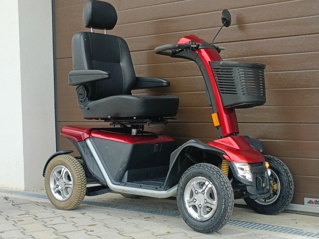 Carucior electric carut scuter scaun dezabilitati handicap tricicleta