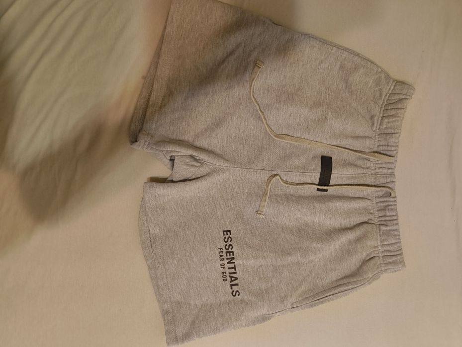 Essentials къси гащи