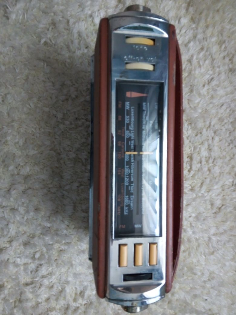 BUSH TR130/A vintage radio