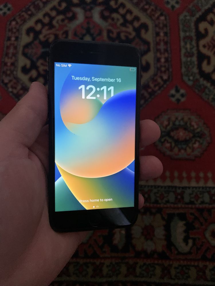 iPhone 8 xolati idyal