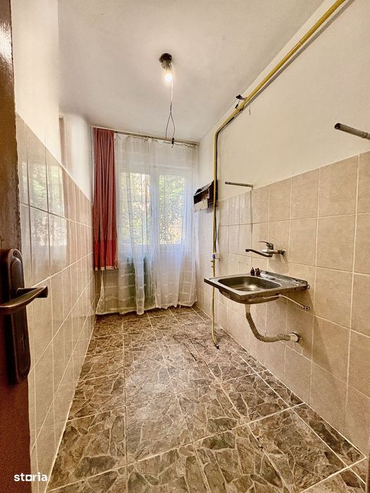 Apartament 3 camere | Parter | Ostroveni