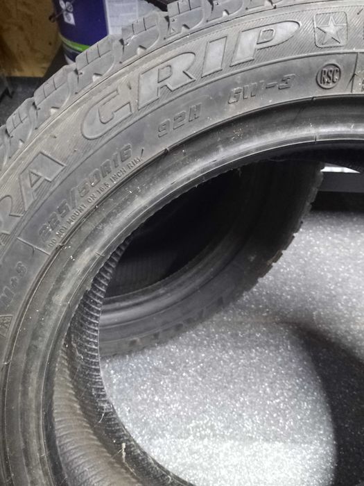 Anvelope iarna Good Year 225/50/16