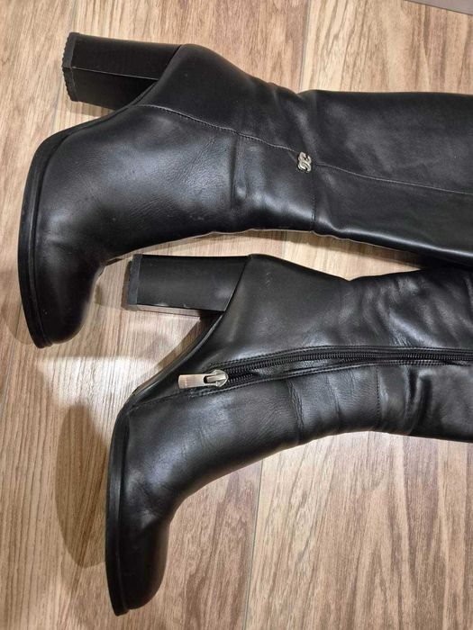 Ботуши естествена кожа, добре запазени GiAnni
Номер 38