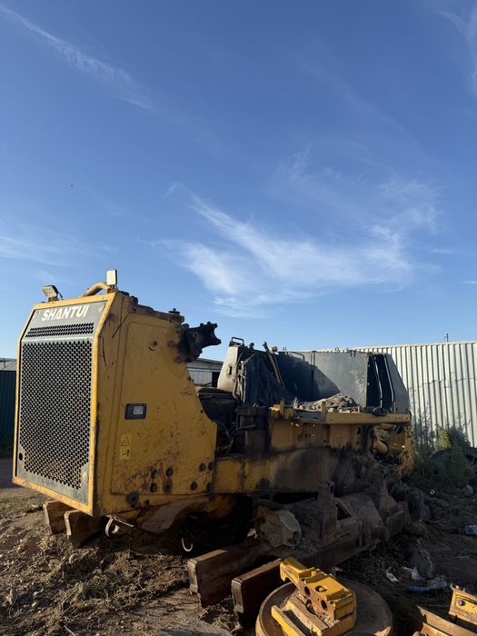 Продам Раму бульдозера shantui sd23