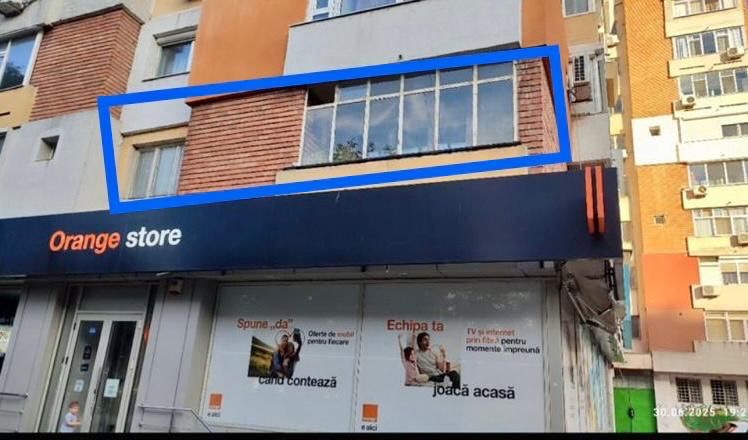 Vind Apartament 4 camere decomandat LIBER