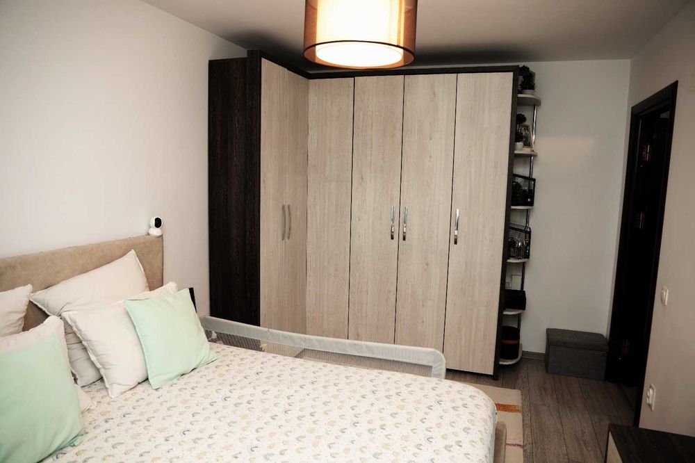 Apartament Modern cu 2 Camere, Luminos și Eficient Compartimentat