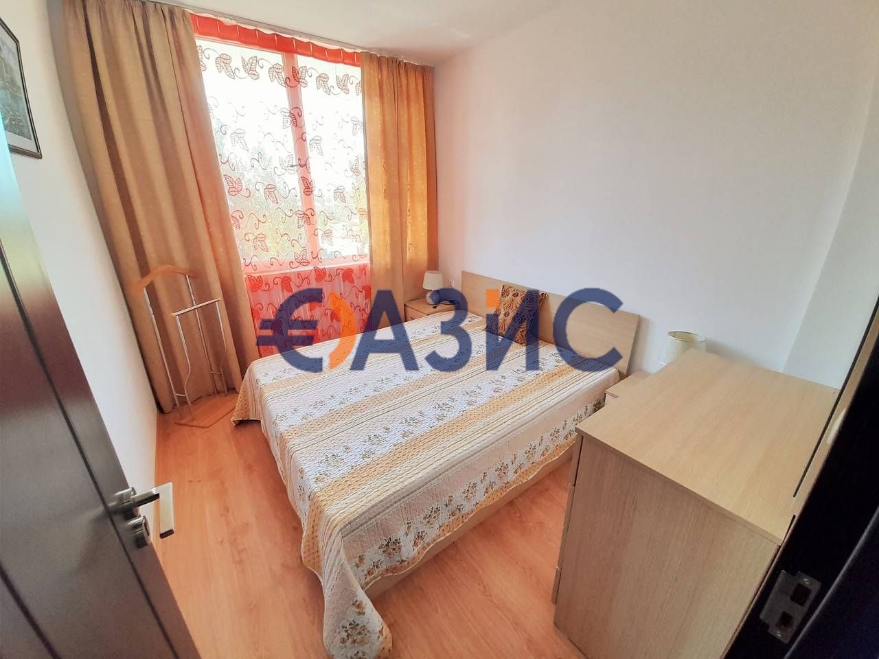Продава се Двустаен апартамент в к.к. Слънчев бряг - 50 кв.м за 1150 €/кв.м - Снимка #6