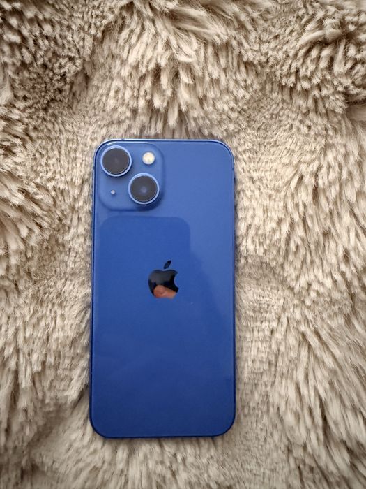 iPhone 13 mini – Albastru, în stare bună