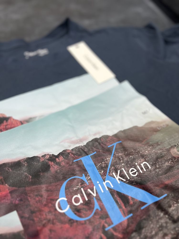 Новая футболка Calvin klein