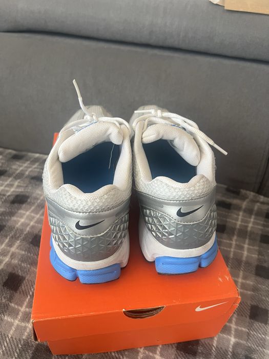 Маратонки Nike vomero 5