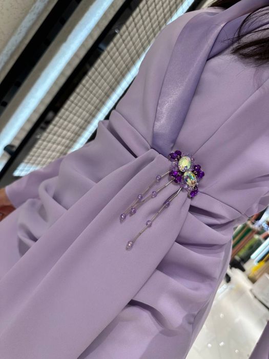 Продам новое платье