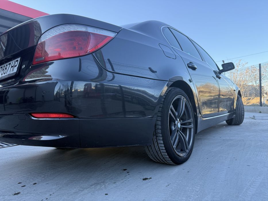 BMW 530xd 235 2007