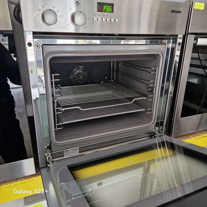 Фурна за вграждане MIELE