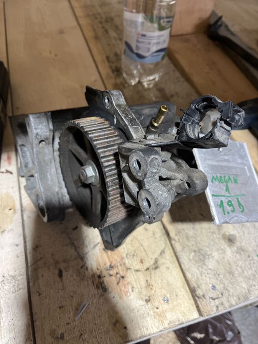 Pompa inalta megan 1,,,1.9 diesel