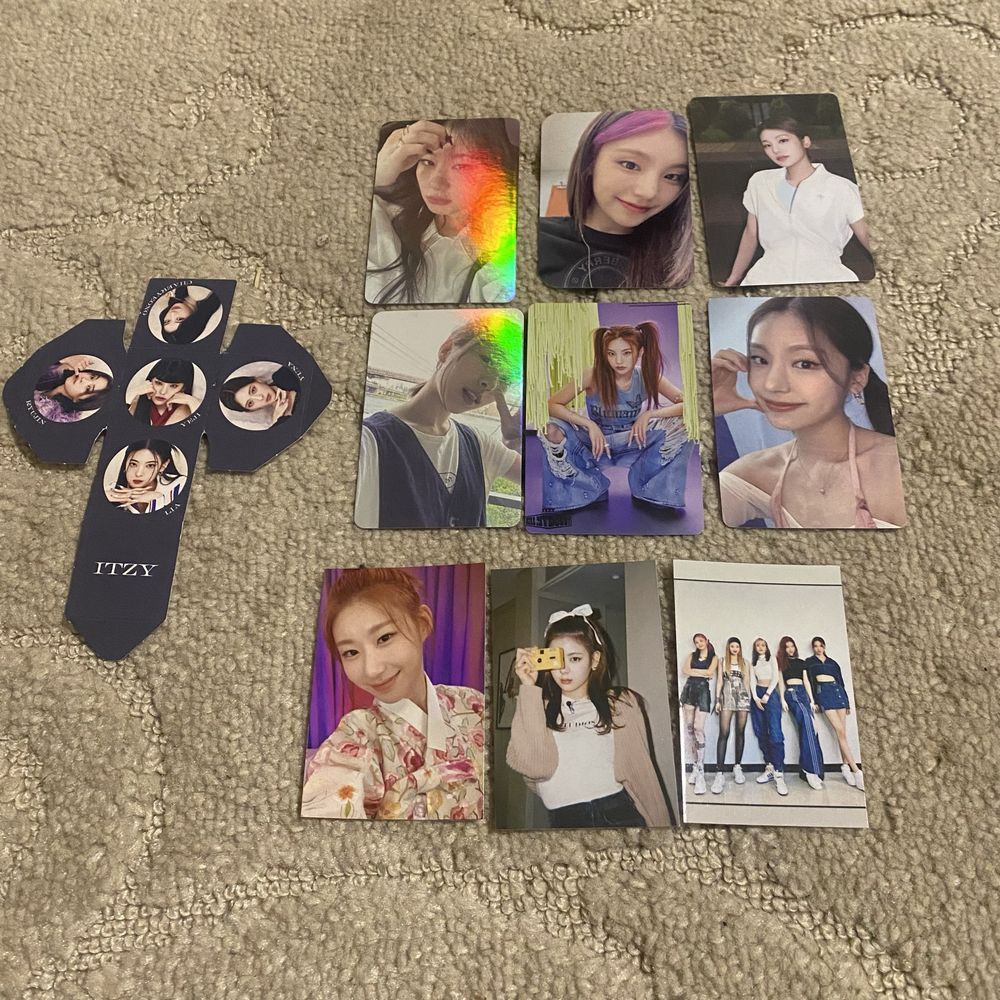 Kpop картички,стикери,sleeves,toploaders,binder