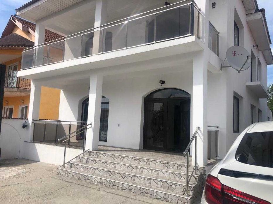 Balustrada de sticla