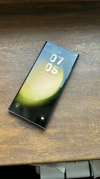 SAMSUNG S23 Ultra sotladi