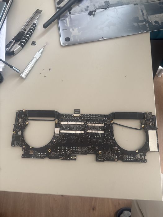 Placa de baza Macbook touchbar pro 15 A1707 (2017)