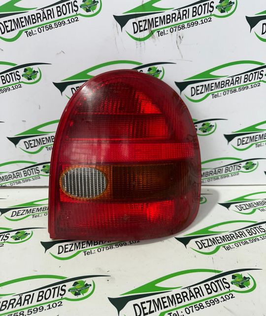 Lampa stop dreapta pe aripa Opel Corsa  seria