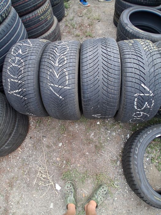255 45 19 NOKIAN 4броя зимни дот 2020г