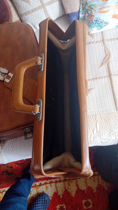 ретро куфар и чанта-кожени