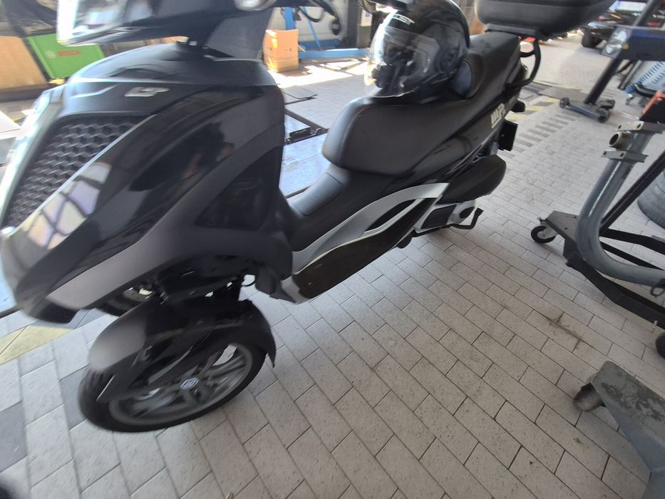 MP3 YOURBAN L5E 2016 ( Se conduce cu categoria B)