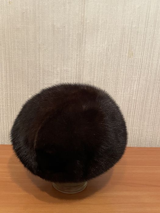 Женский норковый берет