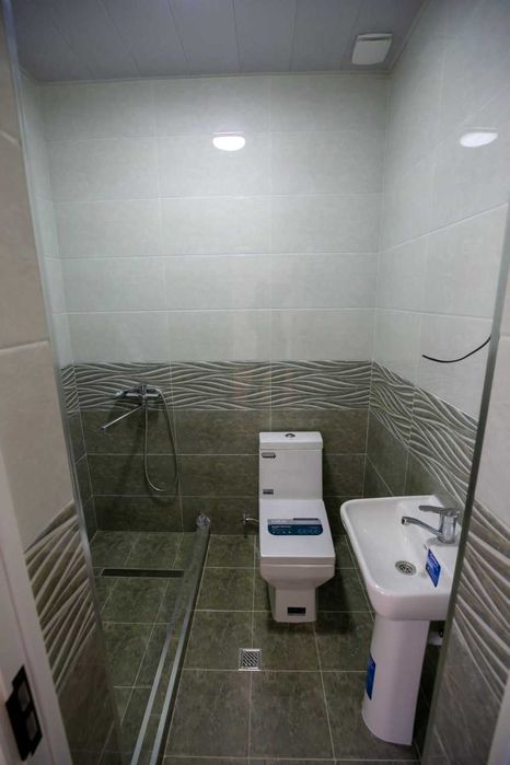 СРОЧНО ПРОДАЮ ЕВРО ДОМ в Янгихаётском р-н, Бинокор, 2,5 соток земли