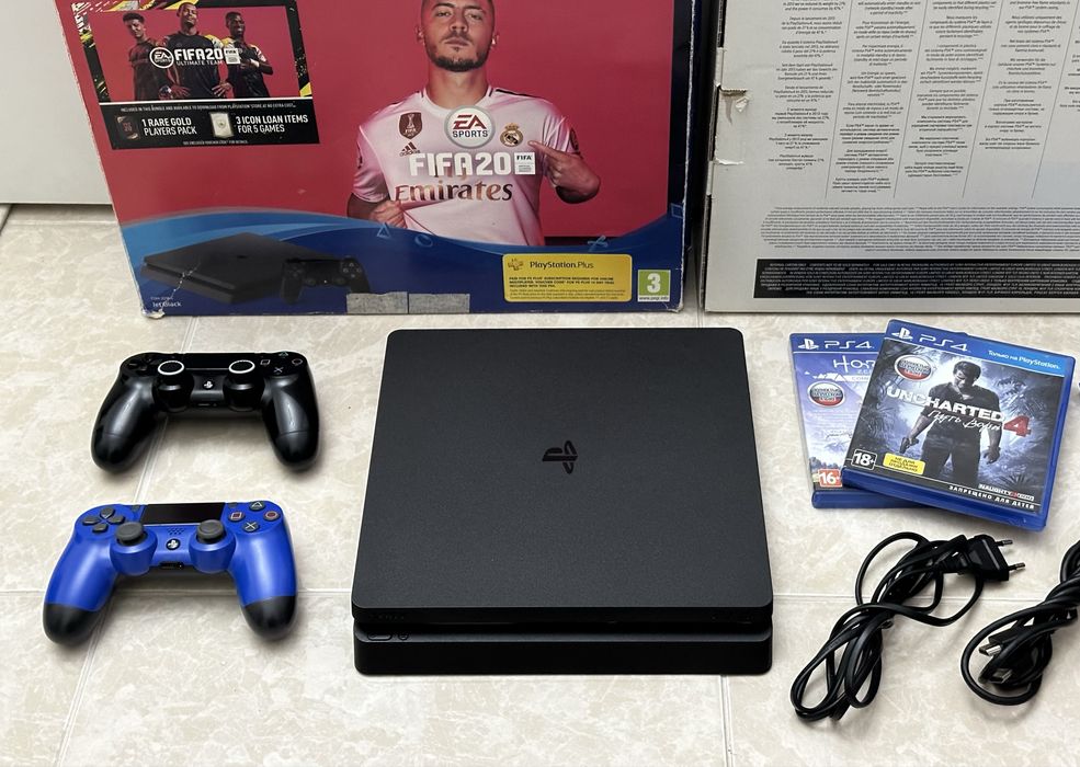 Sony PlayStation 4 Slim 1TB 2 джойстика PS Пс