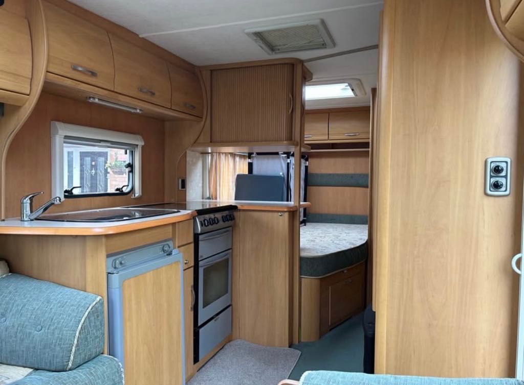 Каравана Swift Celeste 18/4