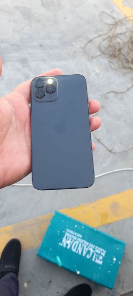 Iphone x 64 Gb 12 pro korpus taqilgan kora idiyalniy