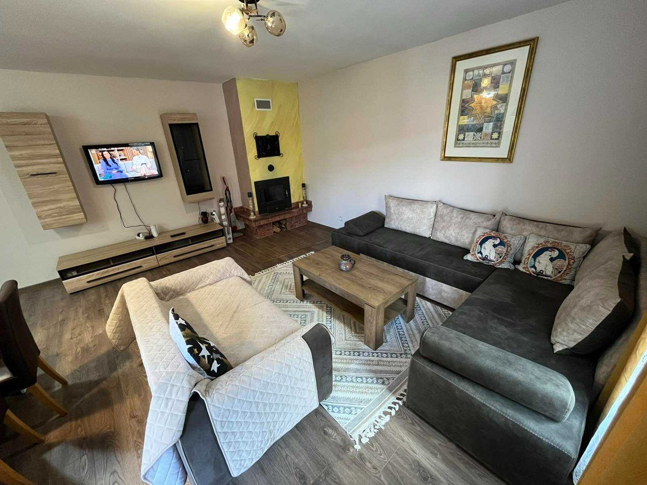 Продава се Двустаен апартамент в Чепеларе - 70 кв.м за 1143 €/кв.м - Снимка #2