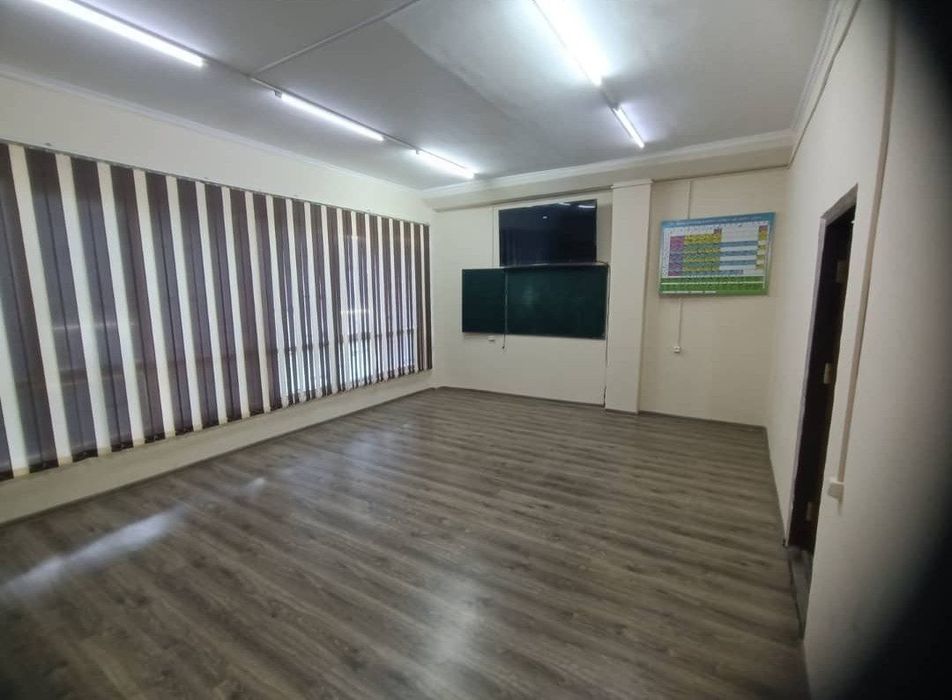 Метро Мирзо Улугбек Ц-квартал 30м² 3этаж 1кабинет Юр адреса