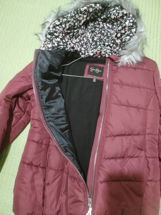 Новая куртка на девочку до 10лет