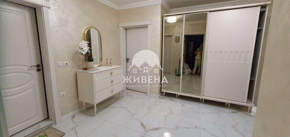 Продава се Тристаен апартамент в Варна, Операта - 150 кв.м за 3327 €/кв.м - Снимка #12