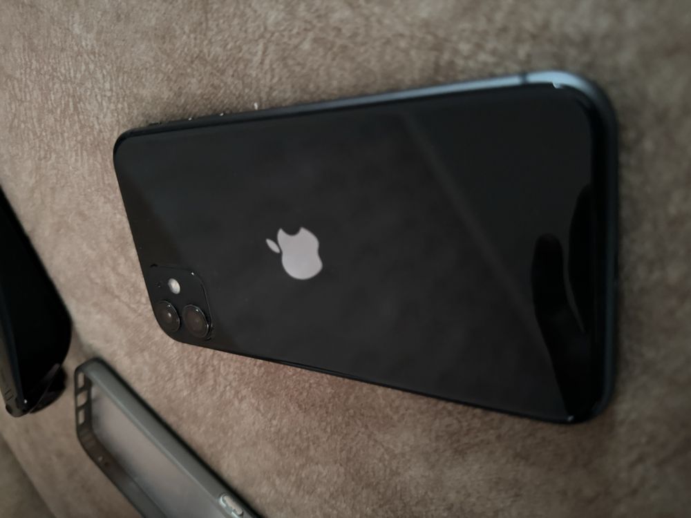 Iphone11,64 GB (в идеальном состоянии)