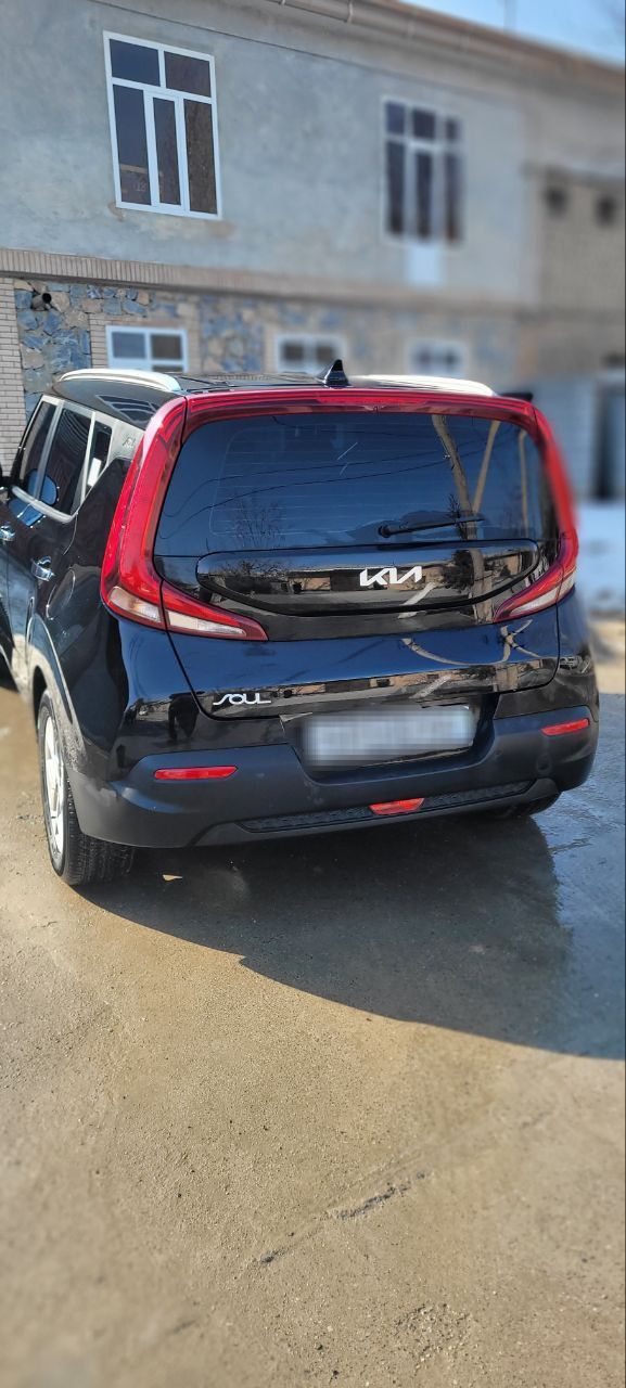 Kia 2022 yil 888