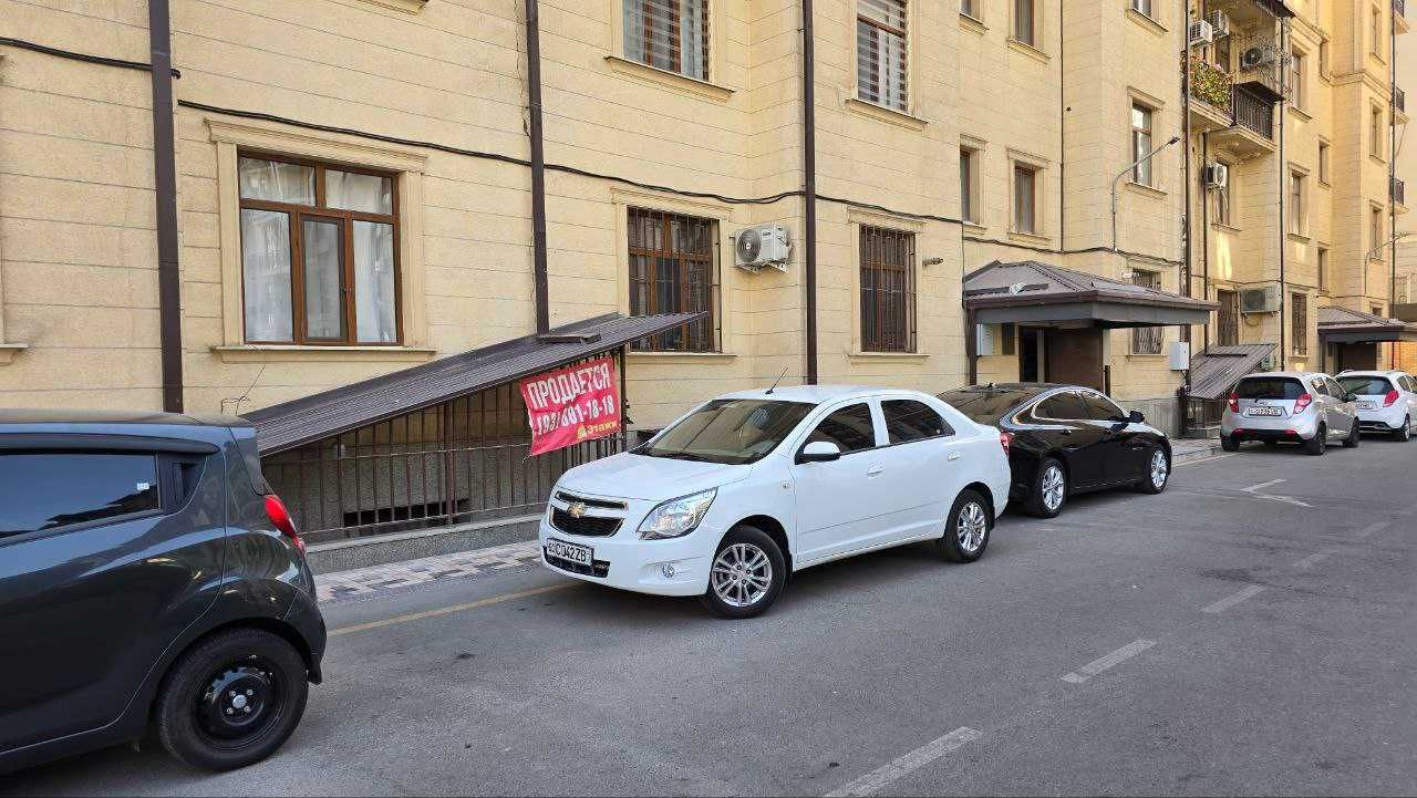 Продаётся подвальное помещение с кадастром на первой линии"
