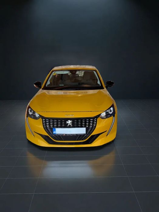 Peugeot 208 Peugeot 208 1.2 PureTech 100 CP Allure Pack 2022 51.000 km 13.500 EUR