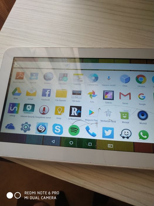 Tablete de piese