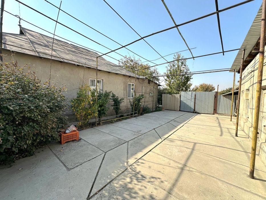 Благоустроенный жилой дом в с.Карасу по ул.Молдагуловой.