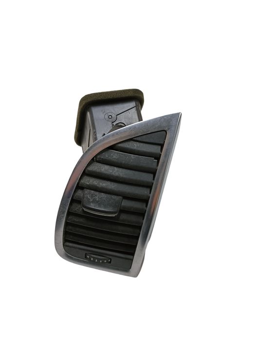 Grila ventilatie dreapta fata AUDI Q7 4LB 2006 - 2016