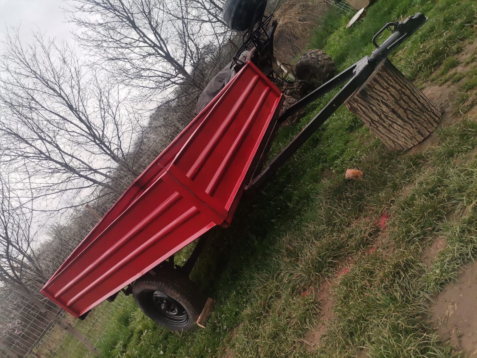 Vând remorcă de tractor