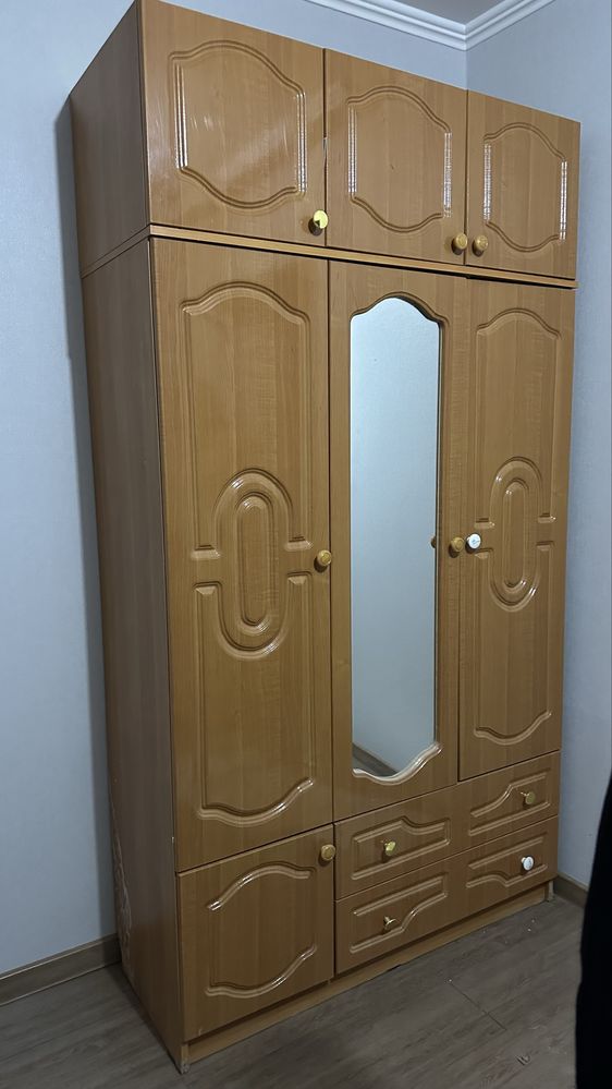Шифоньер срочно пр
