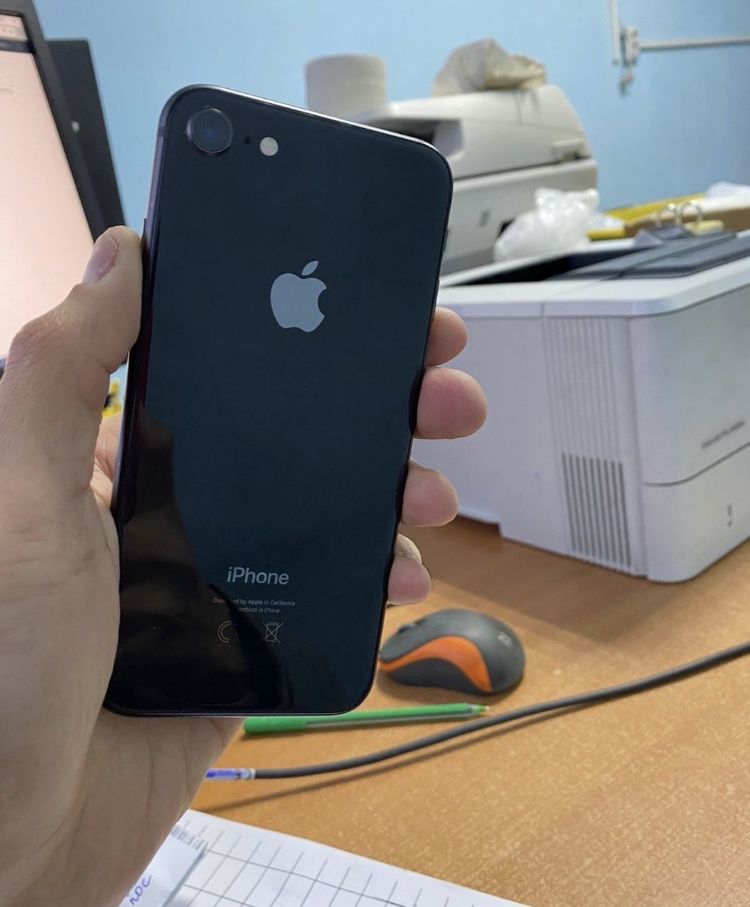 Iphone 8 64 gb срочно