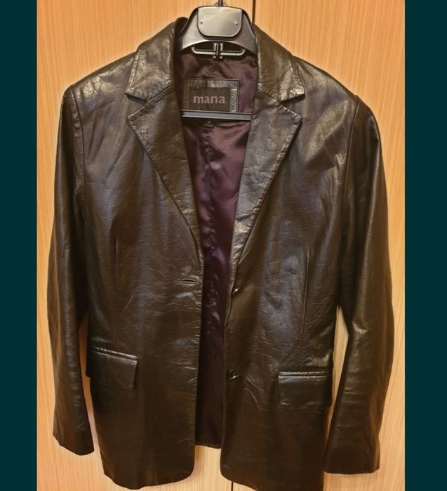 Geacă de piele stil sacou,Italia.