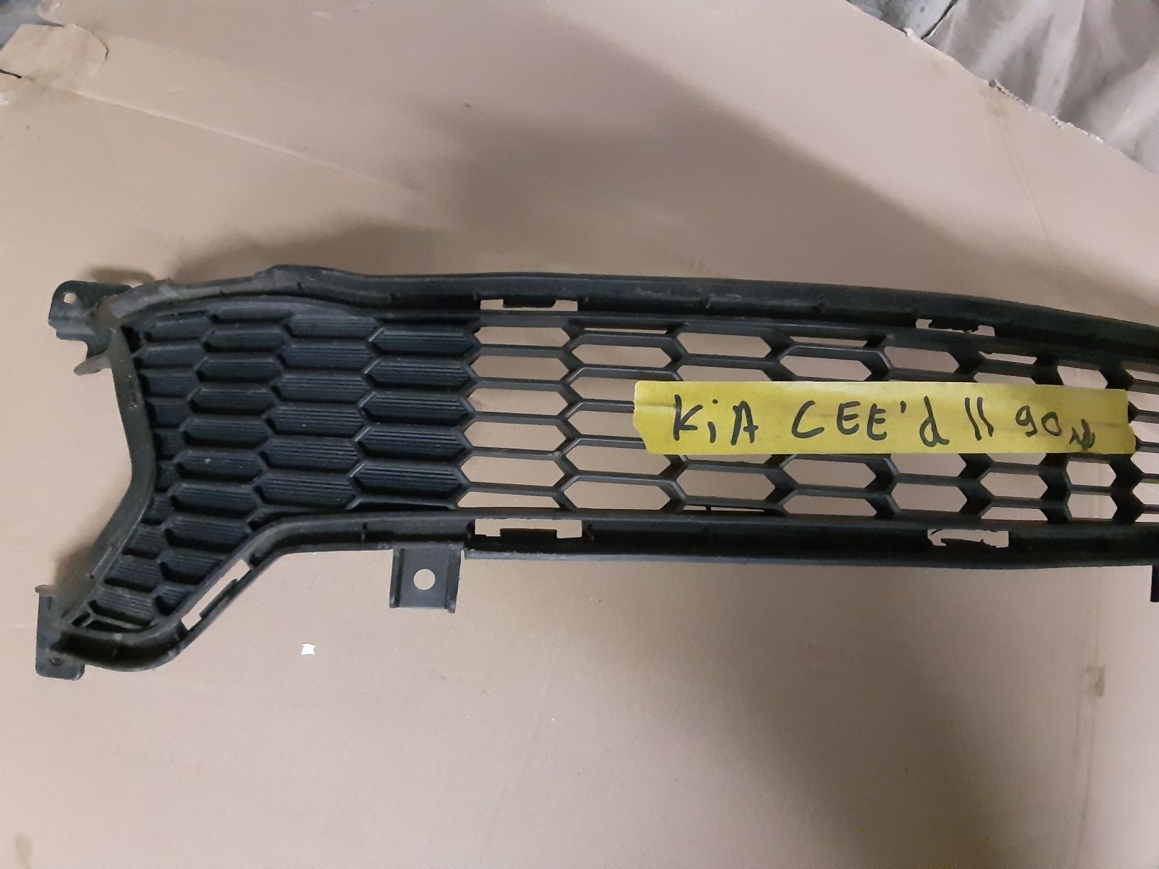 Решетка грил киа  сеед   kia ceed