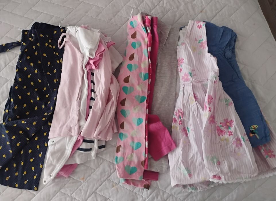 Lot haine fetițe mărimile ,86,92